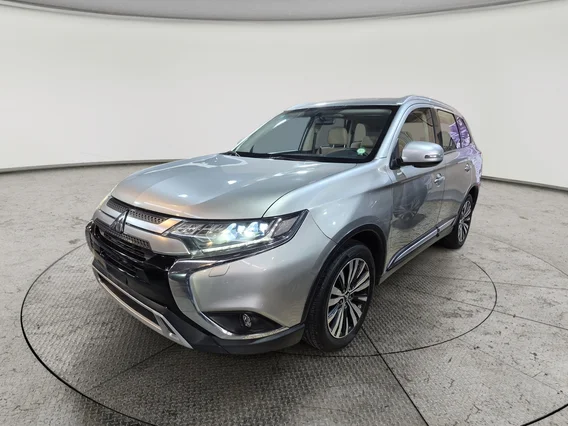 ميتسوبيشي اوتلاندر CLS 2020 