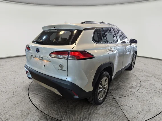 تويوتا كورولا كروس XLE HEV 2023 