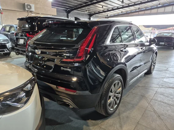 كاديلاك اكس تي 4  2020 