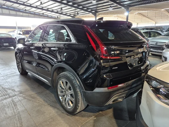 كاديلاك اكس تي 4  2020 