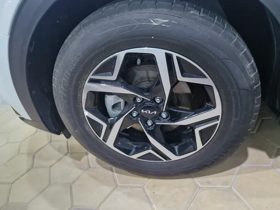 Kia Sportage LX 2023 دبل