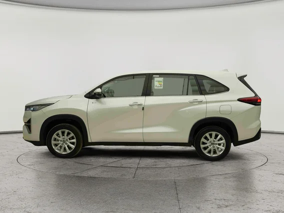 Toyota Innova VIP7 HEV 2026 