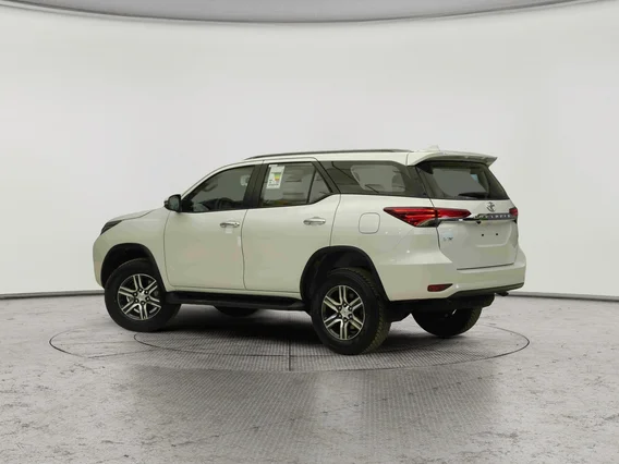 Toyota Fortuner VX 2026 دبل