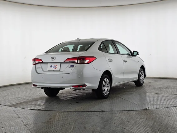 Toyota Yaris  Y 2021 