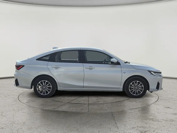 تويوتا يارس Y 2024 