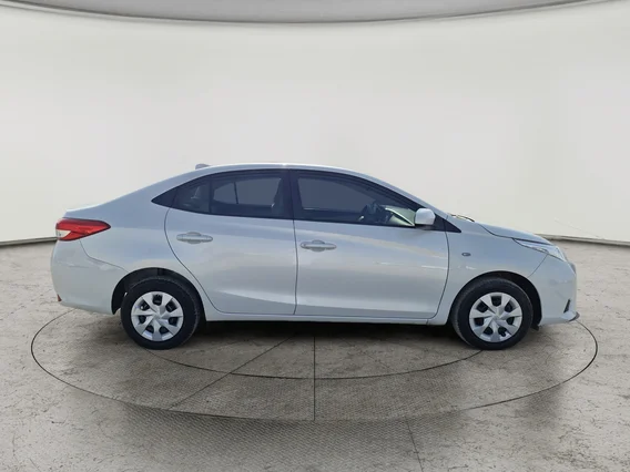 تويوتا يارس Y 2022 