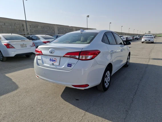 Toyota Yaris  Y FLT 2022 