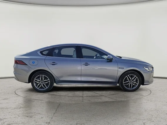 بي واي دي تشين بلس كمفورت 2025 