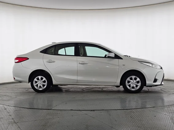 Toyota Yaris  Y 2021 