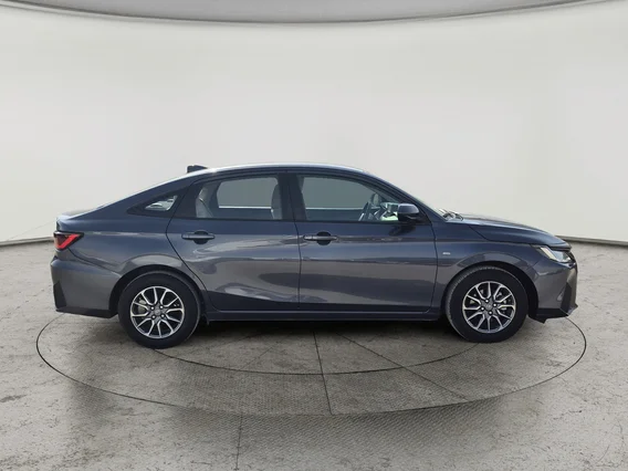 Toyota Yaris  Y 2024 