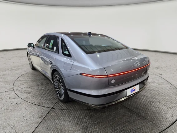 Hyundai Azera calligraphy 2024 