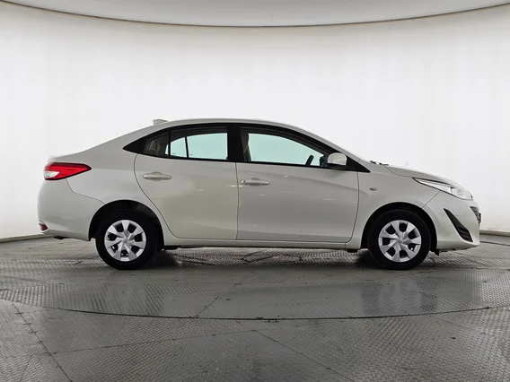 Toyota Yaris  Y 2020 