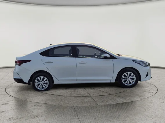 هيونداي اكسنت سمارت 2023 