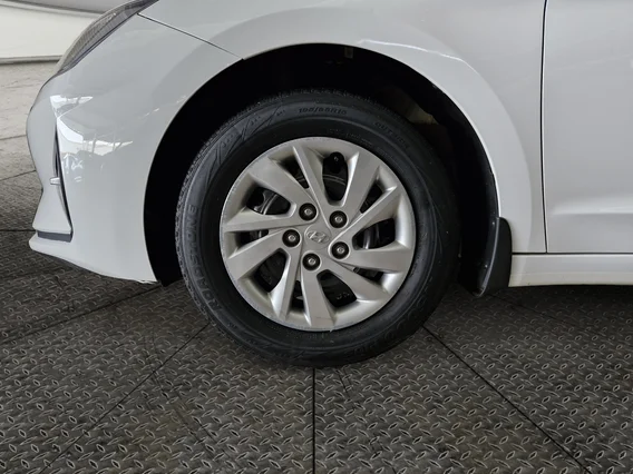 Hyundai Elantra GL 2020 