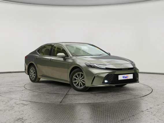 تويوتا كامري E HEV 2026 