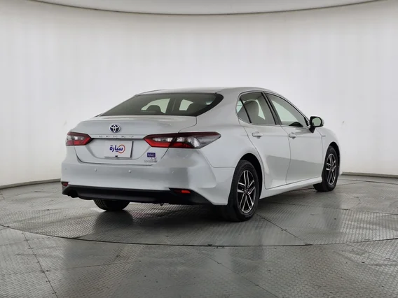Toyota Camry  LE 2021 