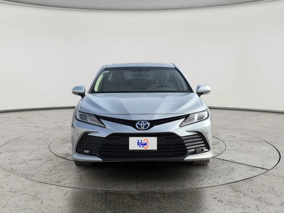 تويوتا كامري GLE HEV  2022 