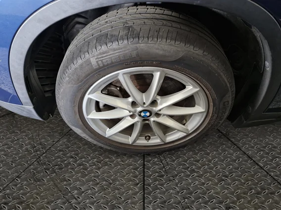 بي ام دبليو الفئة اكس 1 S Drive 20 i  2021 