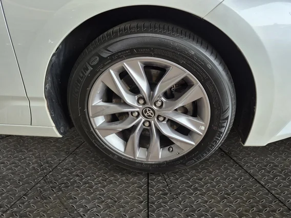 تويوتا افالون Touring 2021 