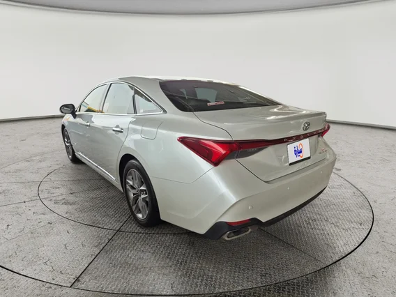 تويوتا افالون Touring 2021 