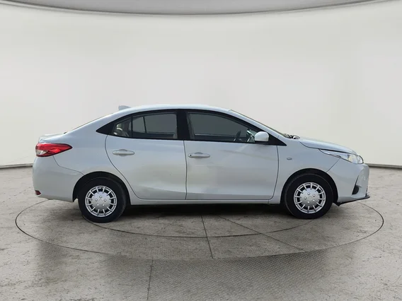 تويوتا يارس Y 2022 