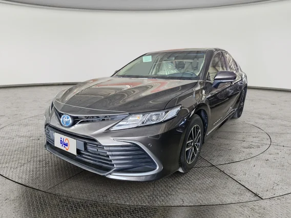 تويوتا كامري LE 2024 