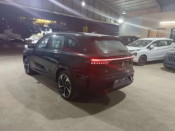 رينو كوليوس ايقونيك 2026 