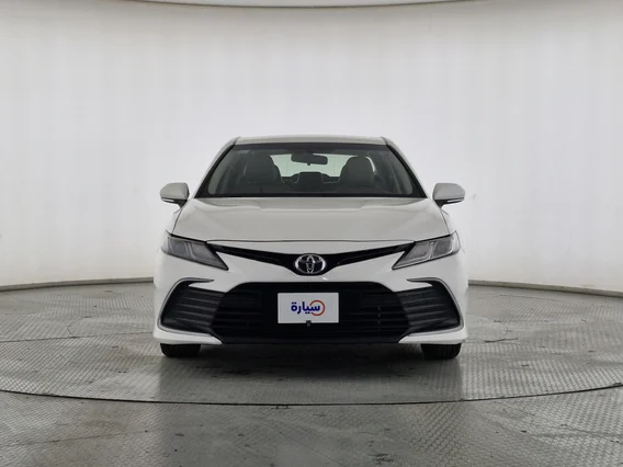 تويوتا كامري LE 2022 
