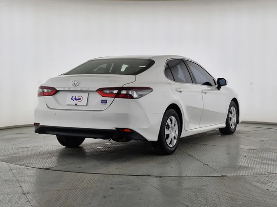 تويوتا كامري LE 2022 