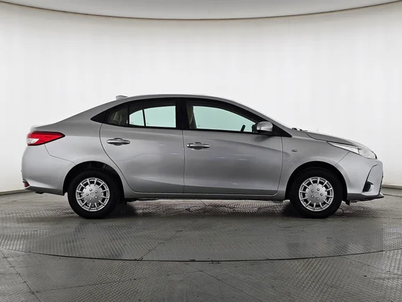 Toyota Yaris  Y 2021 