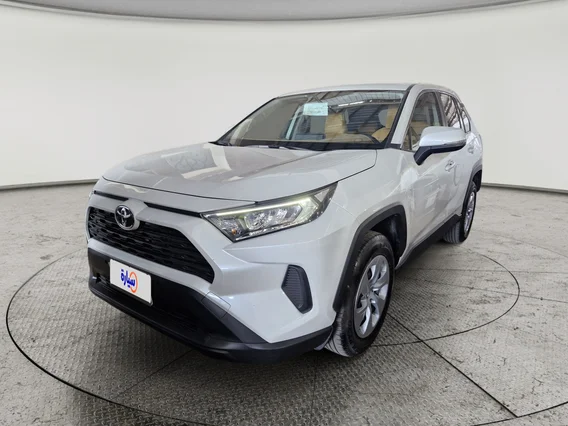 Toyota RAV4 LE 2025 