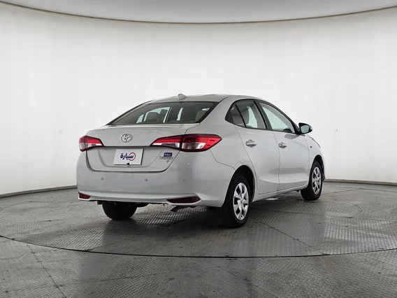 تويوتا يارس Y 2022 