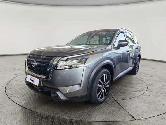 Nissan Pathfinder SV 2023 
