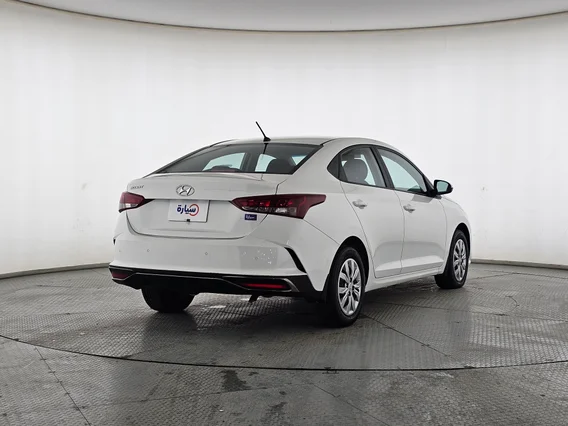 هيونداي اكسنت سمارت 2023 