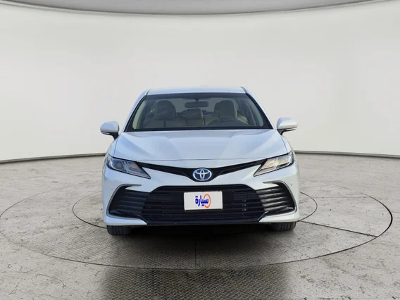 Toyota Camry  LE HEV 2024 