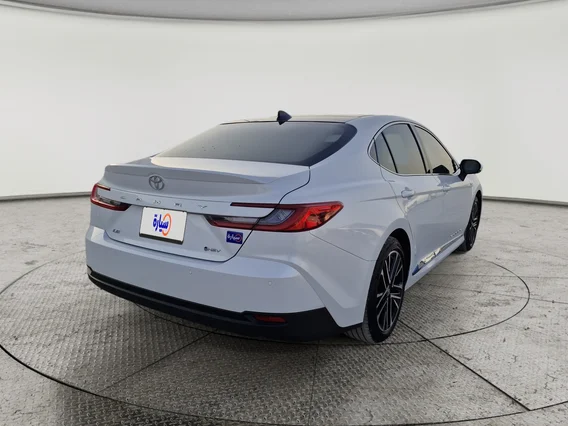 Toyota Camry  LE HEV 2025 