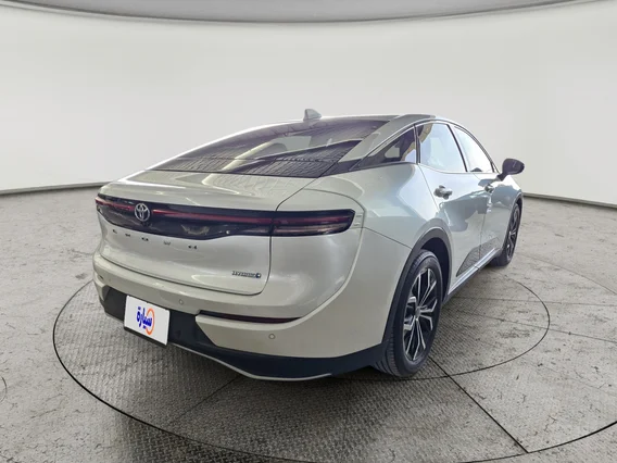 Toyota Crown Premium 2023 