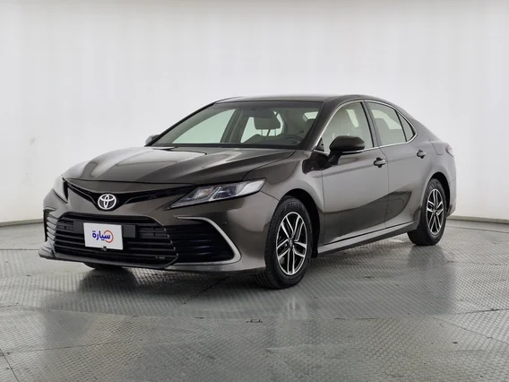 تويوتا كامري LE 2023 