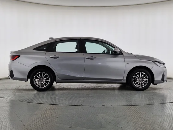 تويوتا يارس Y 2023 