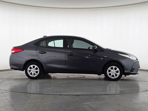 تويوتا يارس Y 2022 