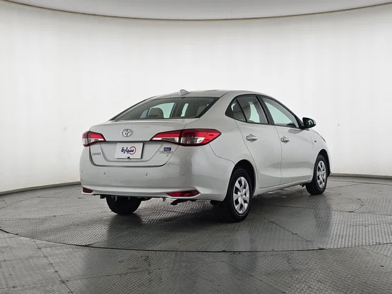تويوتا يارس Y 2021 