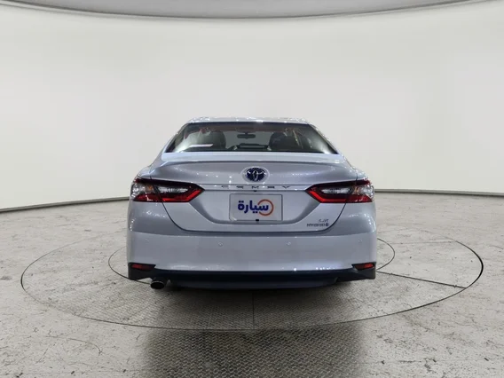 Toyota Camry  LE HEV 2022 