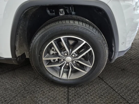 جيب جراند شيروكي لاريدو 2021 دبل