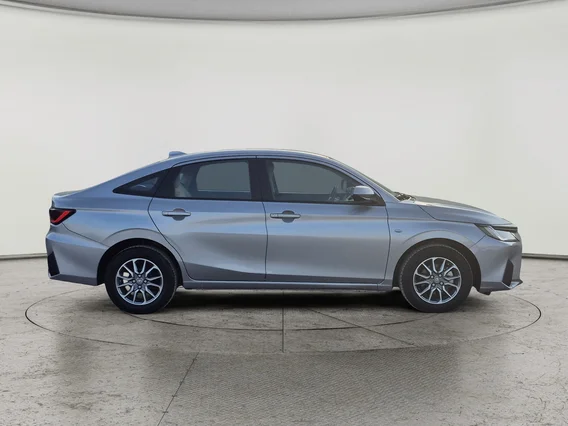 تويوتا يارس Y 2024 