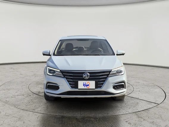 ام جي 5 LUX 2023 