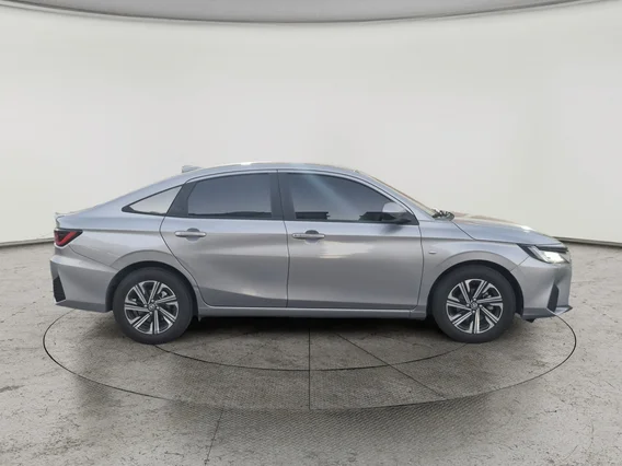 تويوتا يارس Y Plus 2024 