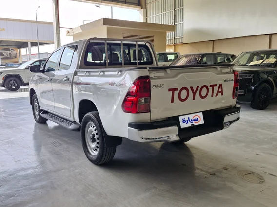 Toyota Hilux DLX 2023 دبل