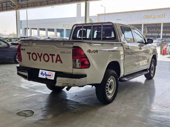 Toyota Hilux DLX 2023 دبل