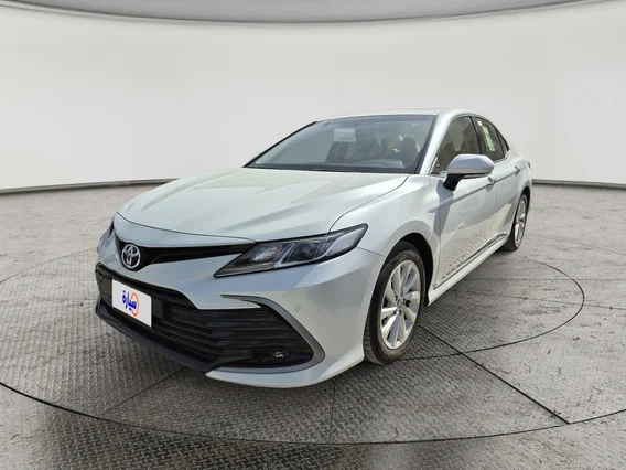 Toyota Camry  GLE 2024 