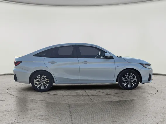 Toyota Yaris  Y Plus 2024 